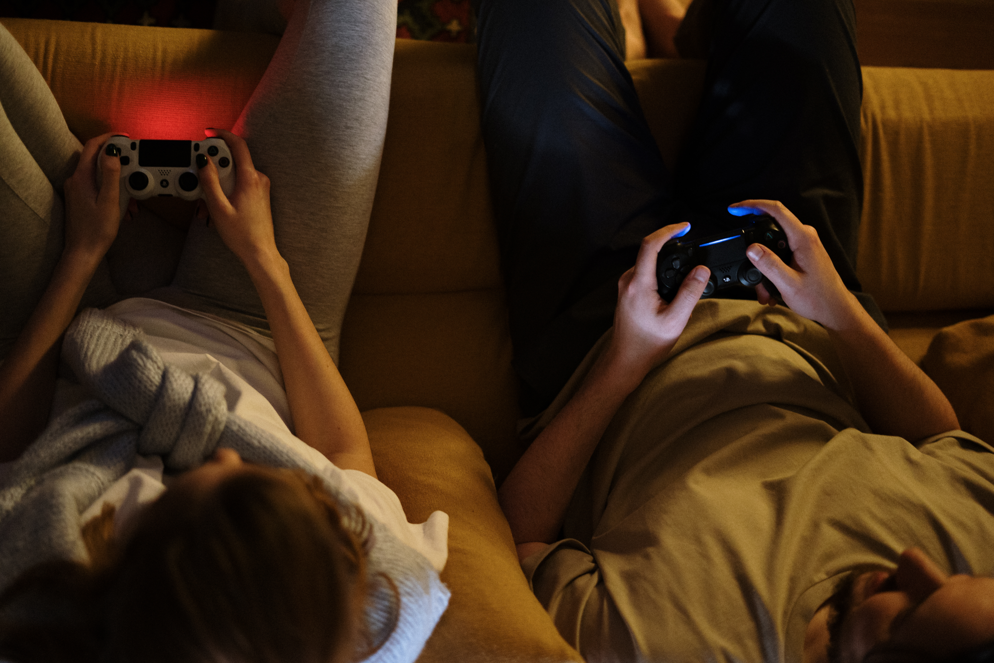 Online gaming in young people and children